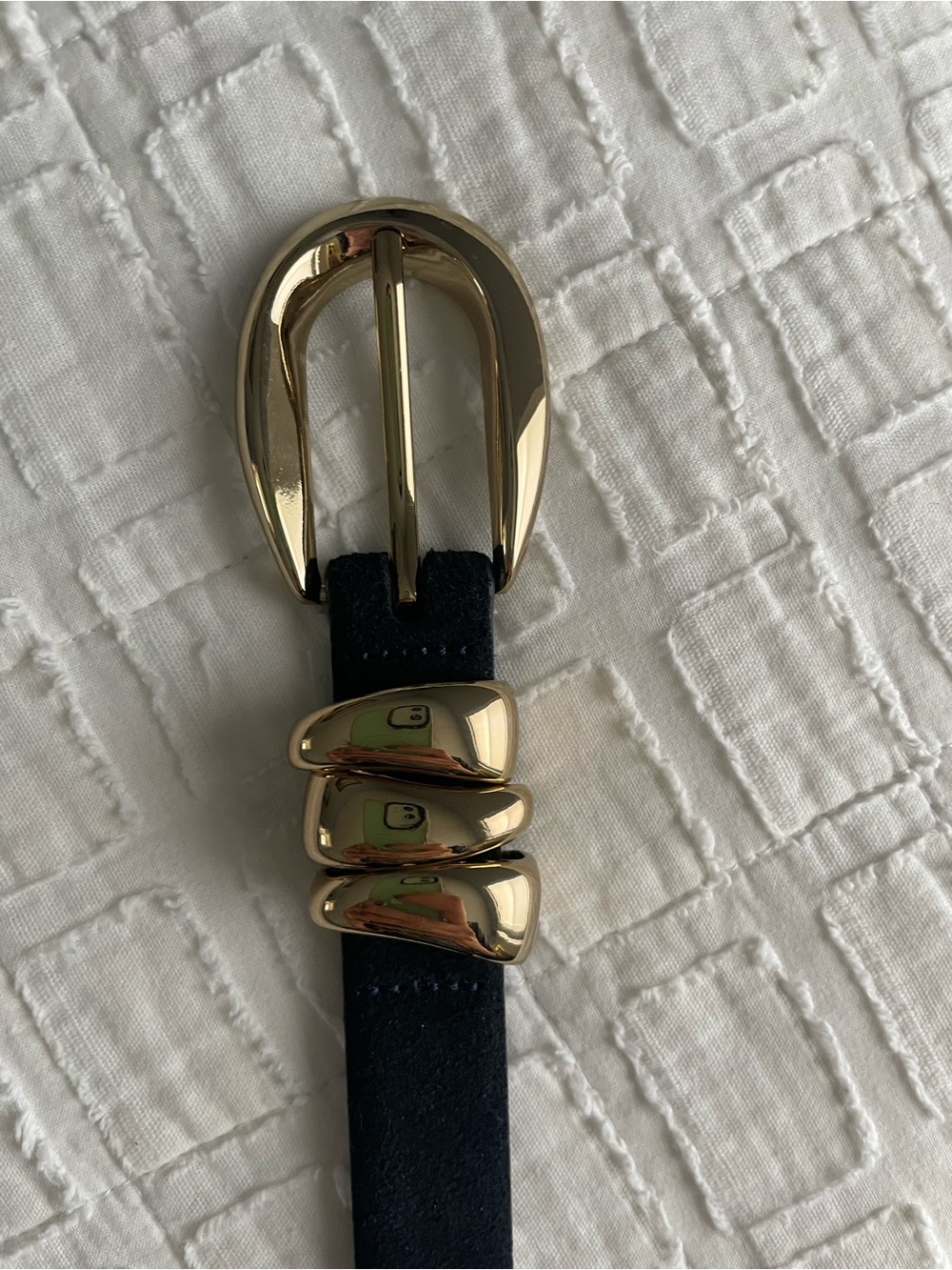 Madewell Triple Metal Keeper Belt in Gold and Black Suede - Picture 2 of 6